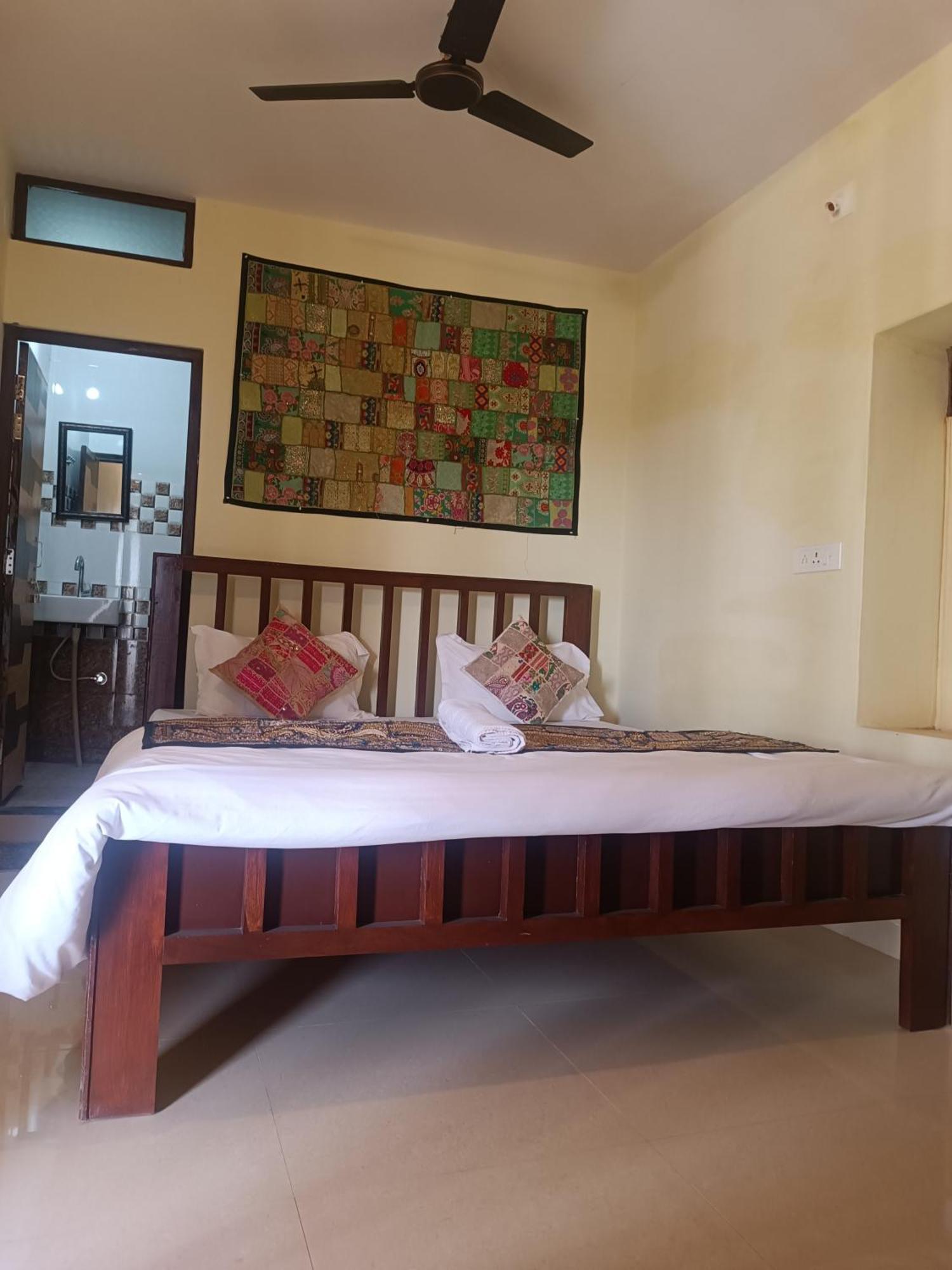 Hotel Relax Inn Джайсалмер Номер фото